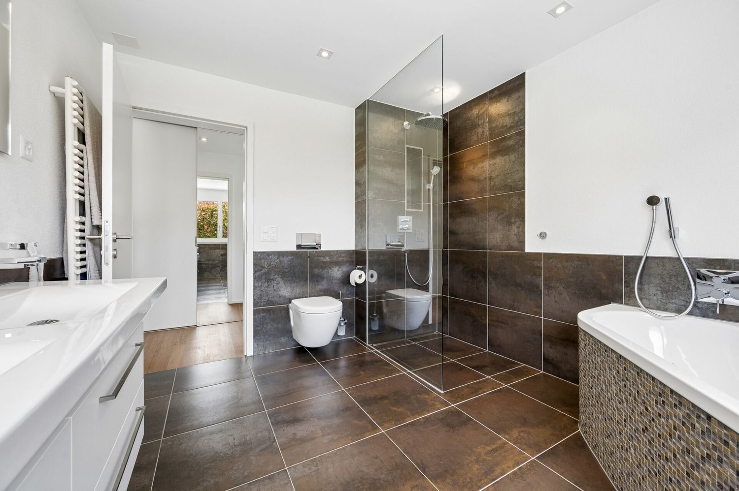 4 ¾ rooms apartment