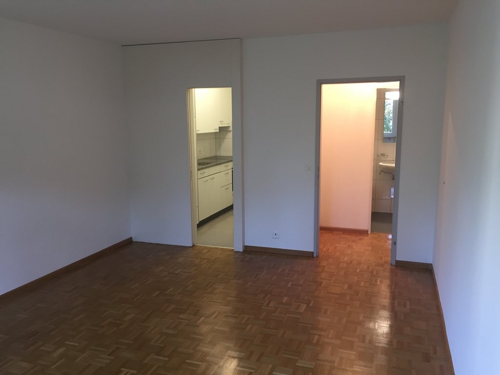 1 room apartment, Foto 4 von 8