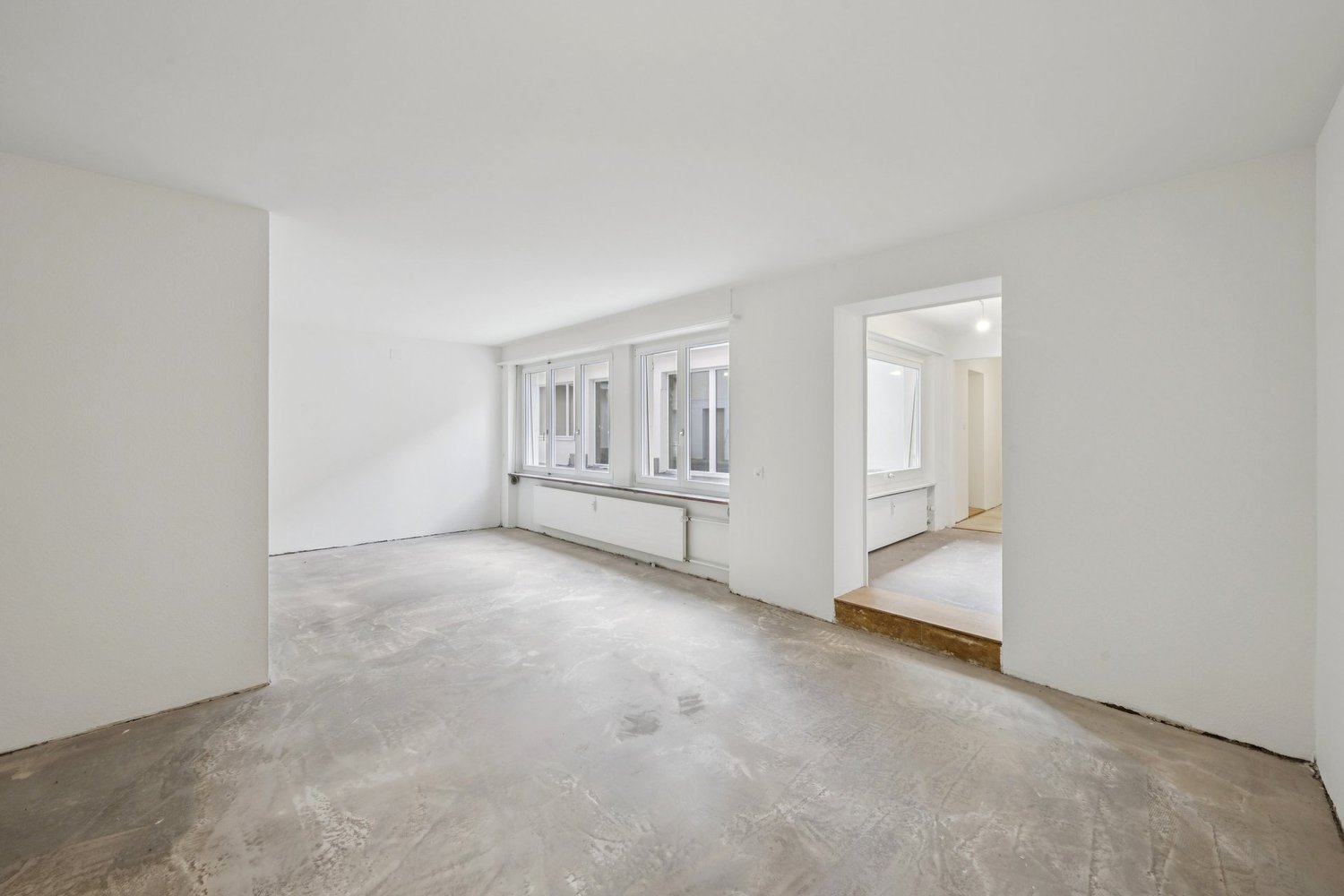 172m² office