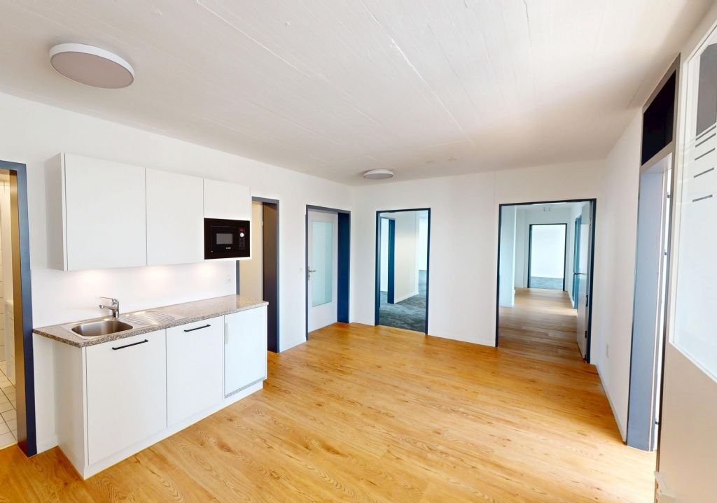 85m² office