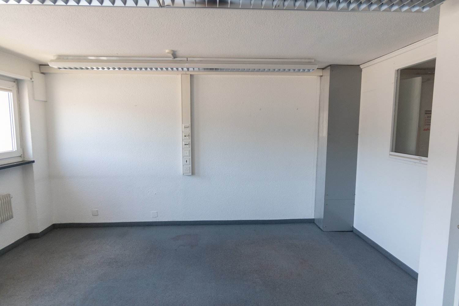 200m² commercial
