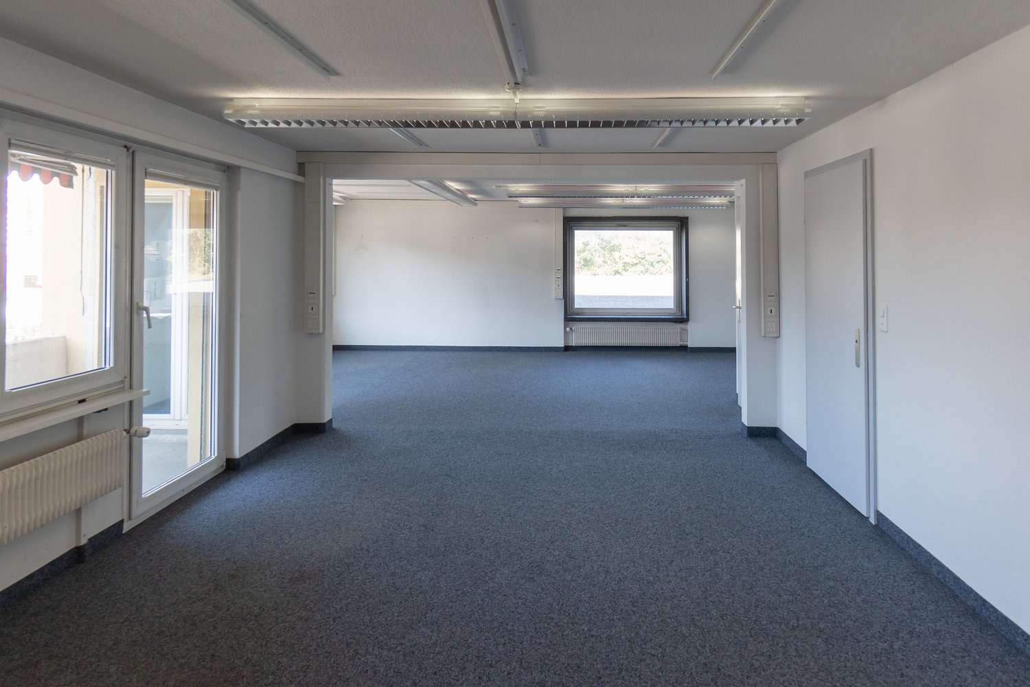 200m² commercial
