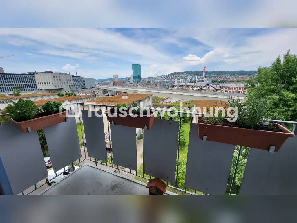 Appartement de 3 pièces
Je propose mon appartement de 3 pièces confortable dans le quartier animé du Kreis 4. Il fait environ 65 m² et le loyer est de 1700 CHF. Je me réjouis d'un échange ! N'hésite pas à me contacter pour plus de détails sous., photo 3 sur 8