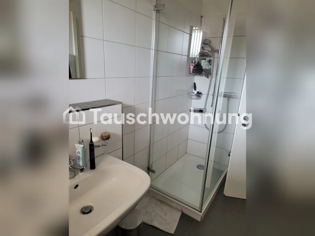 Appartement de 3 pièces
Je propose mon appartement de 3 pièces confortable dans le quartier animé du Kreis 4. Il fait environ 65 m² et le loyer est de 1700 CHF. Je me réjouis d'un échange ! N'hésite pas à me contacter pour plus de détails sous., photo 8 sur 8