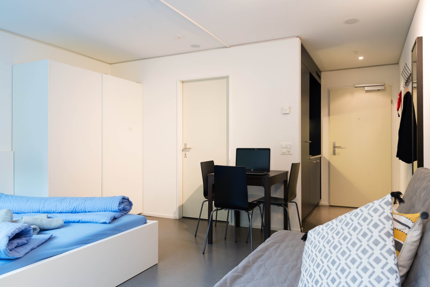 1 room furnished flat