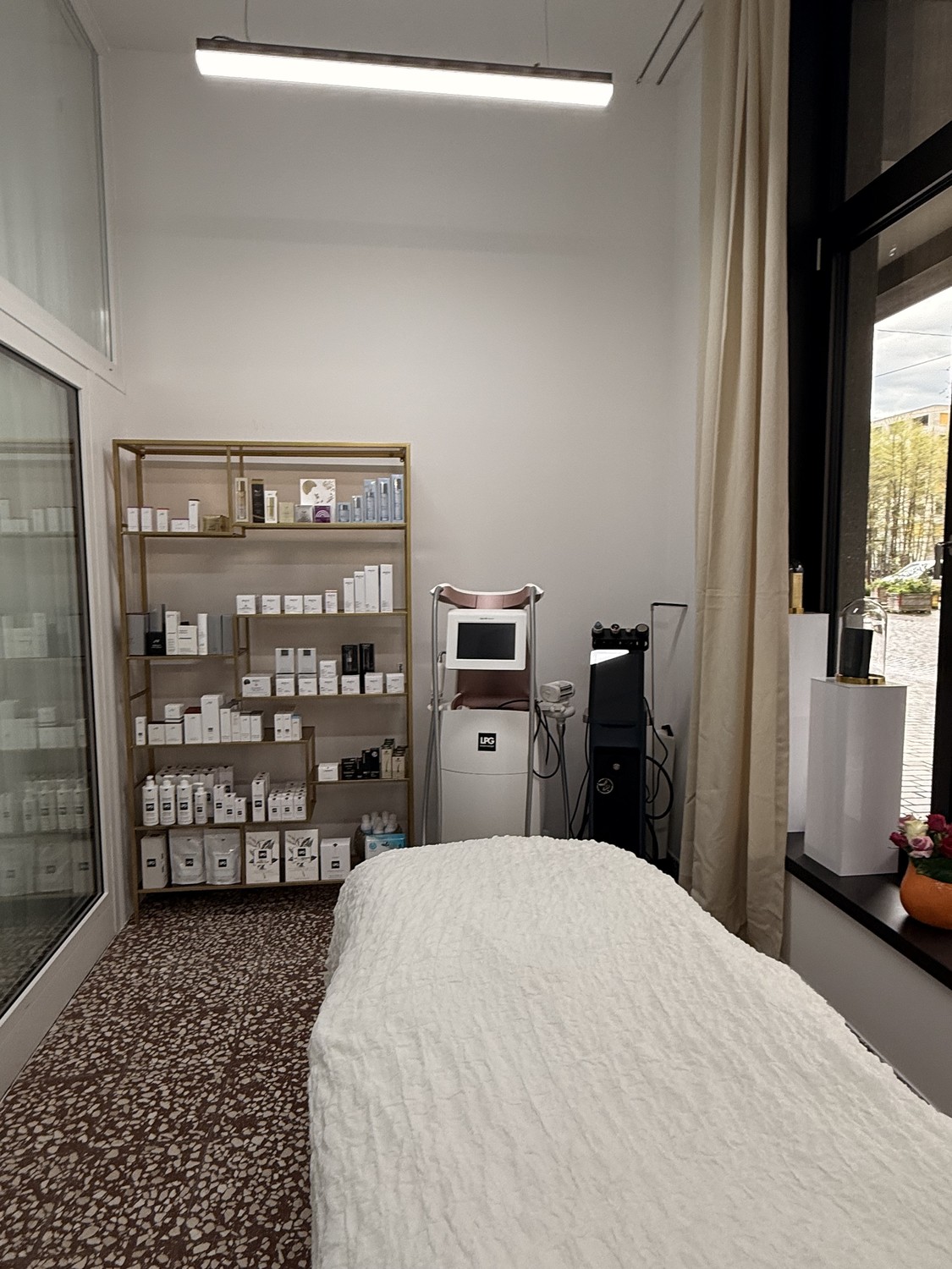 14m² commerciale