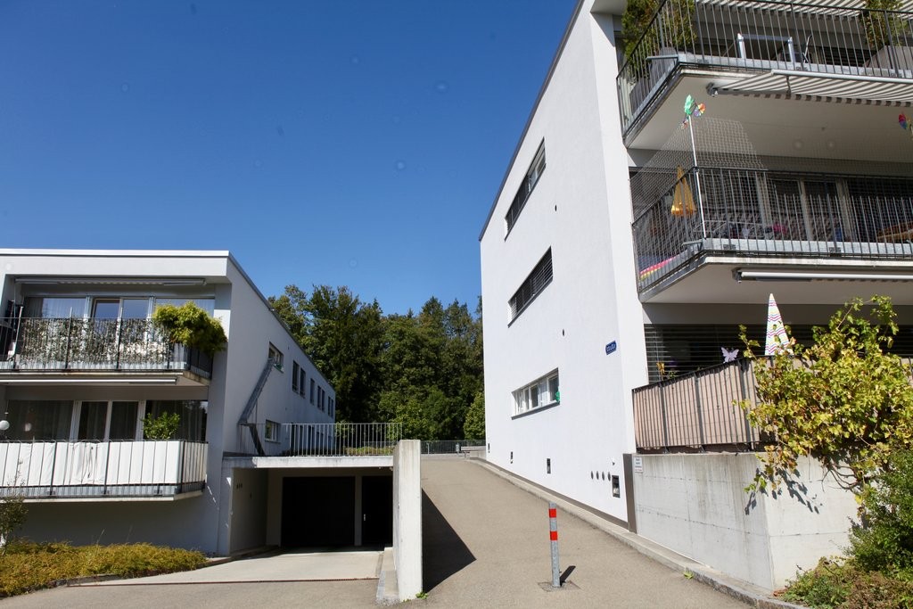 Posto per moto coperto
Noleggiate un posto per moto in Wattstrasse 9-13a a St. Gallen per CHF 40.00 al mese.
Restiamo in attesa della vostra chiamata!
