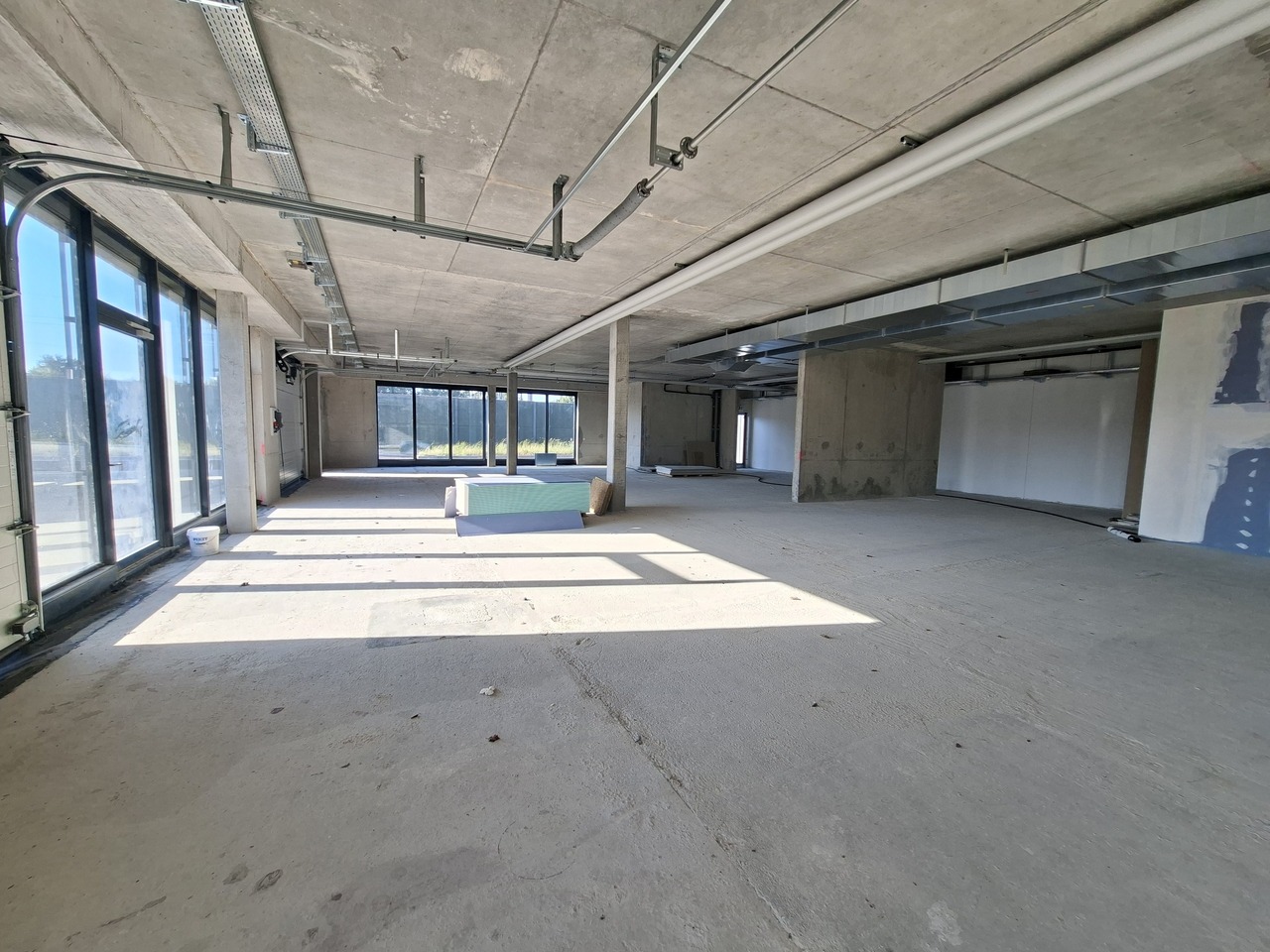451m² commerciale, foto 7 di 8