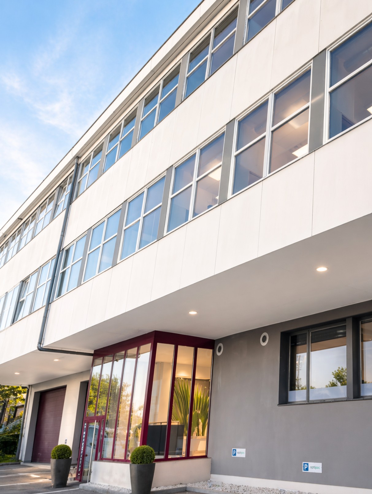 163m² office