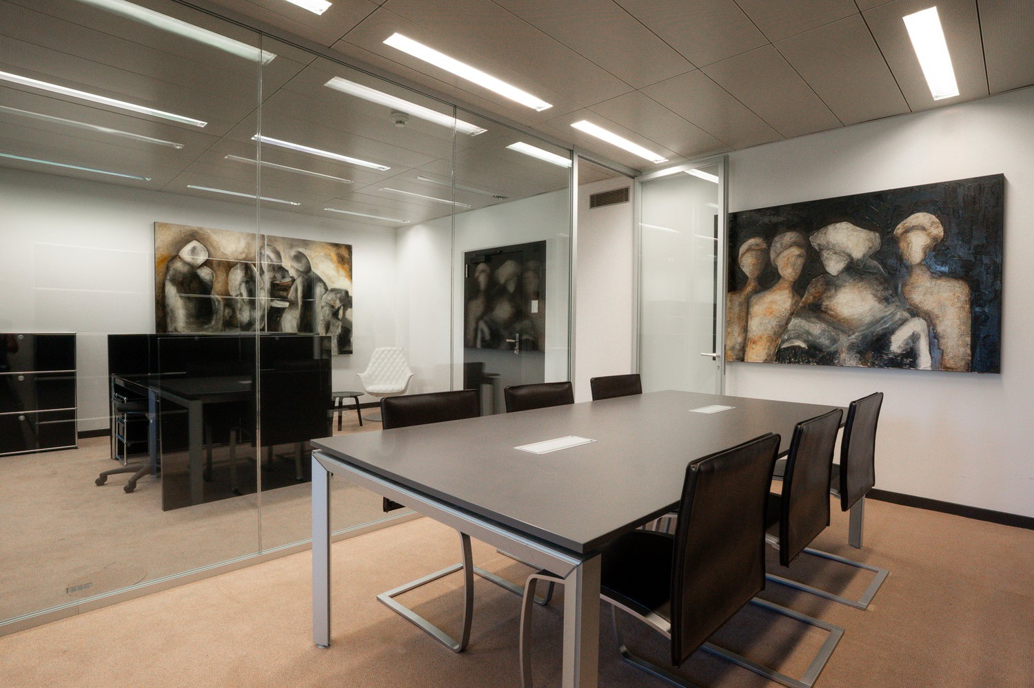 74m² office