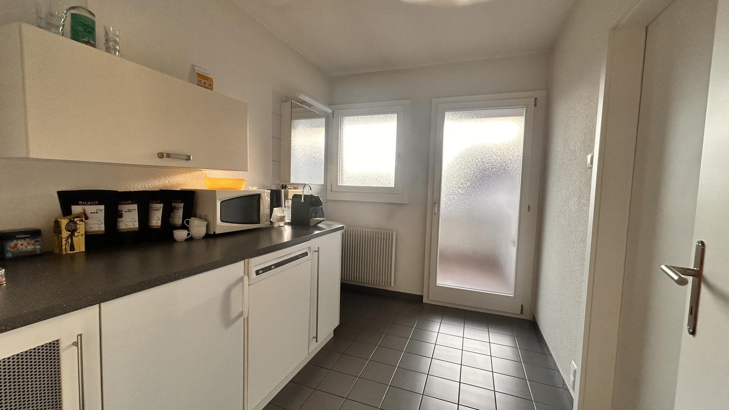 119m² office