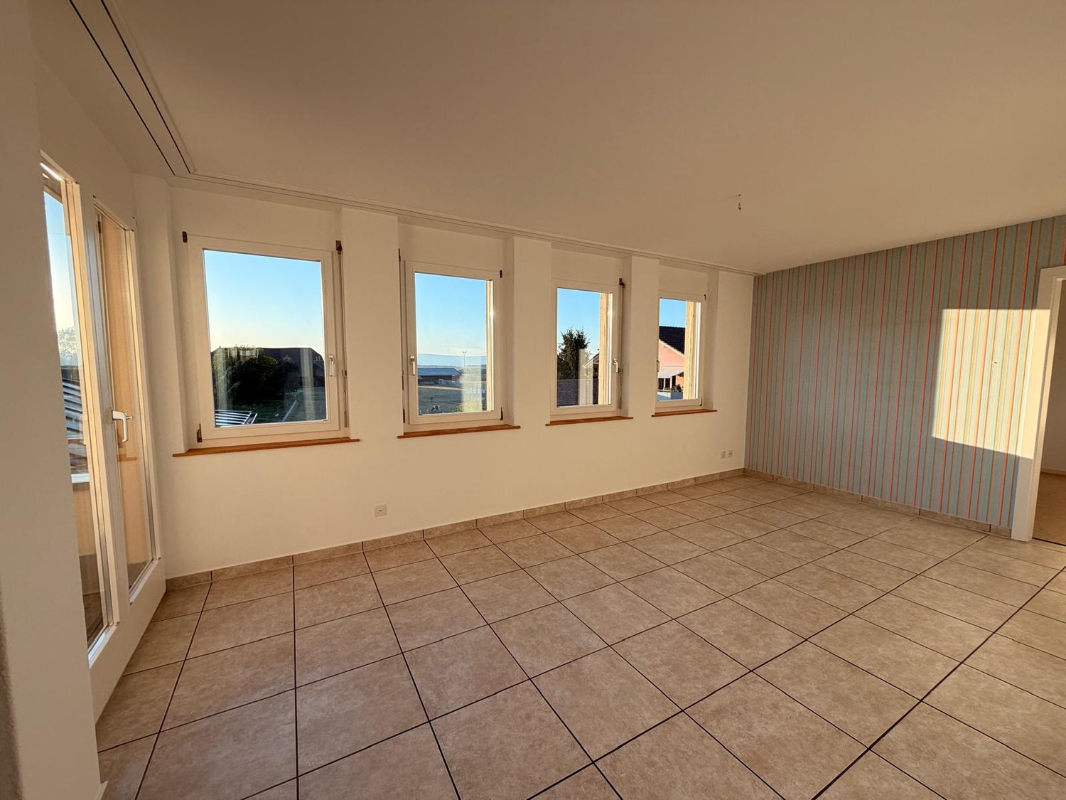 5 rooms apartment