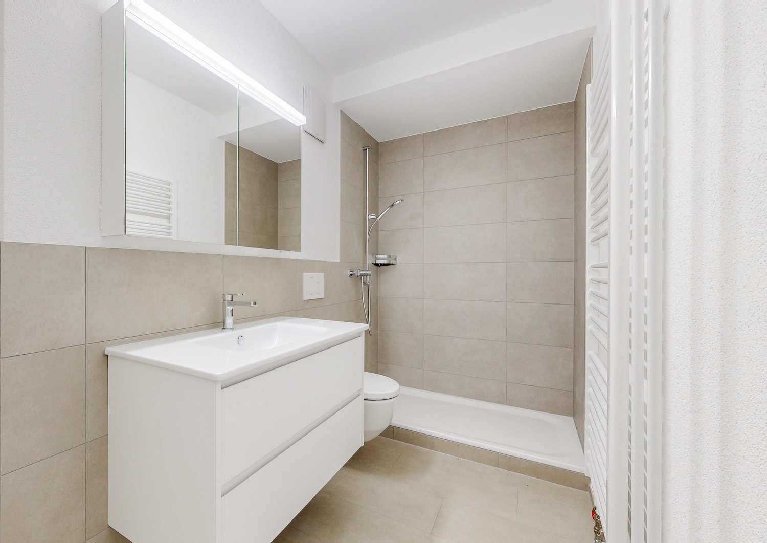 51m² commercial