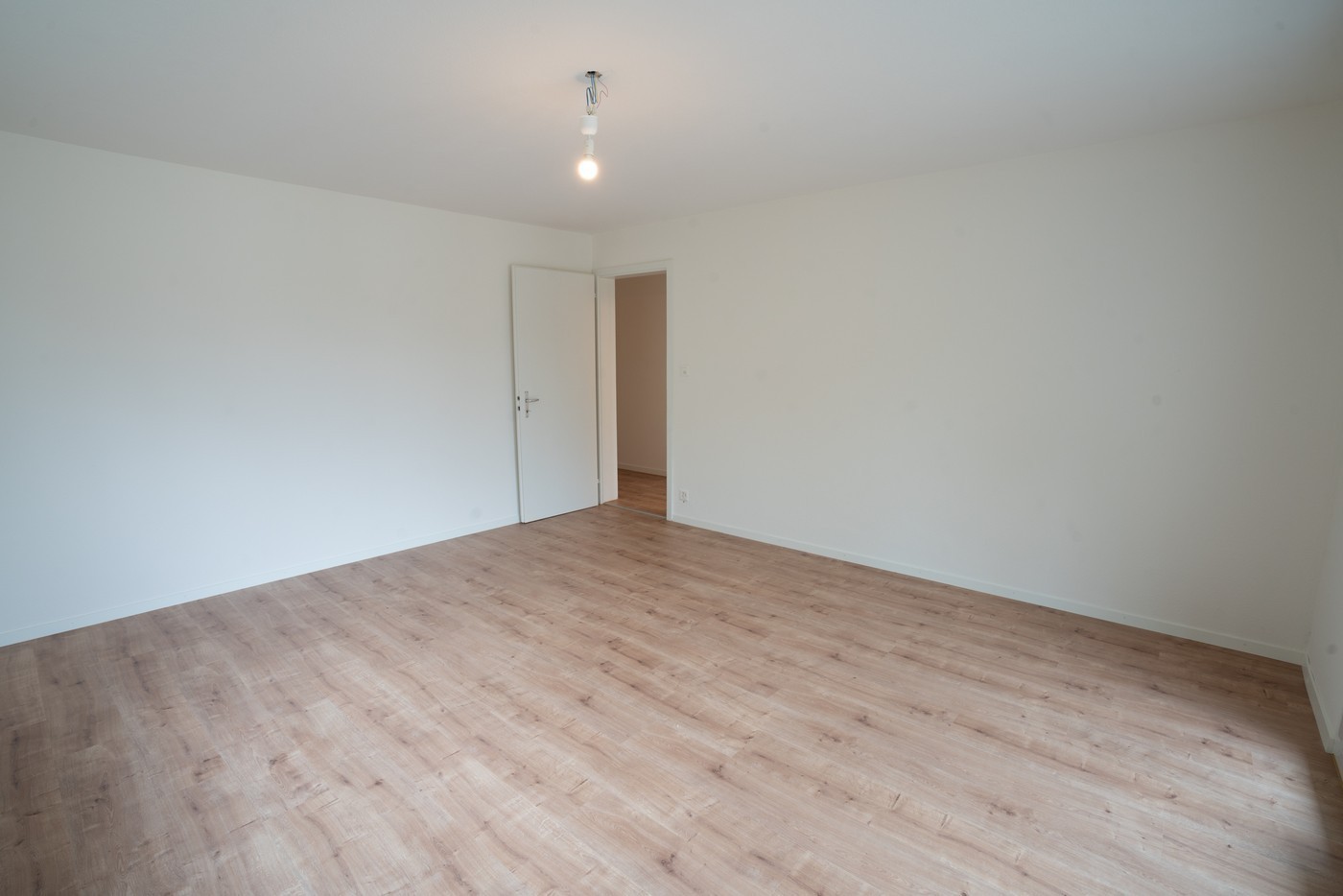 4 rooms apartment, Foto 10 von 10