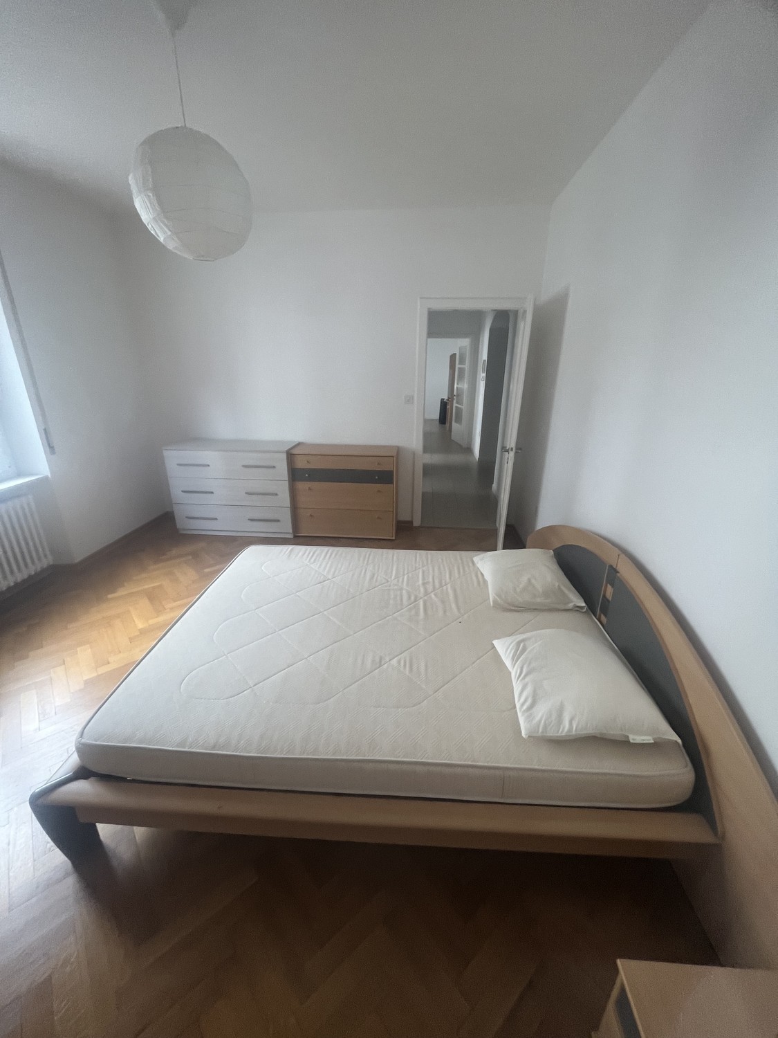 Zimmer in einer Wohngemeinschaft, Foto 2 von 8