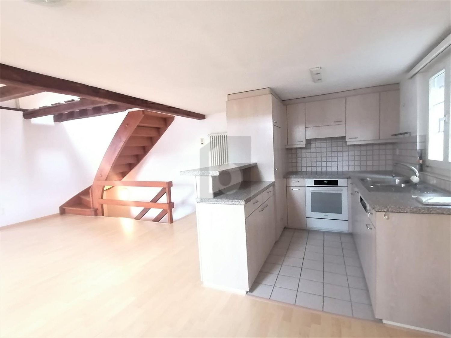 2 ½ pièces appartement au dernier étage