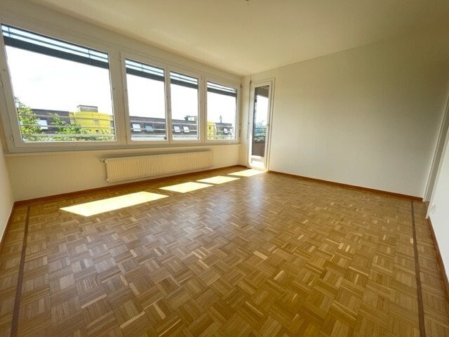 6 rooms apartment