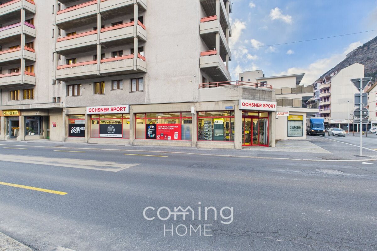 Commercial, photo 1 of 10