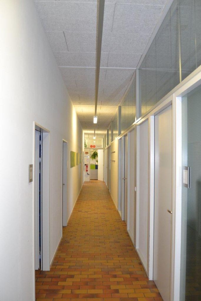 107m² commercial