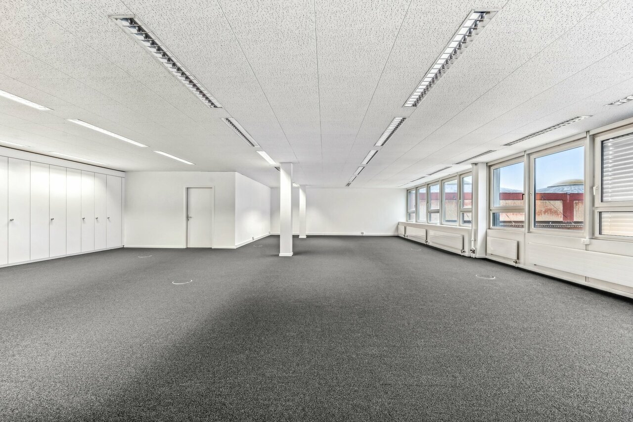 142m² bureau