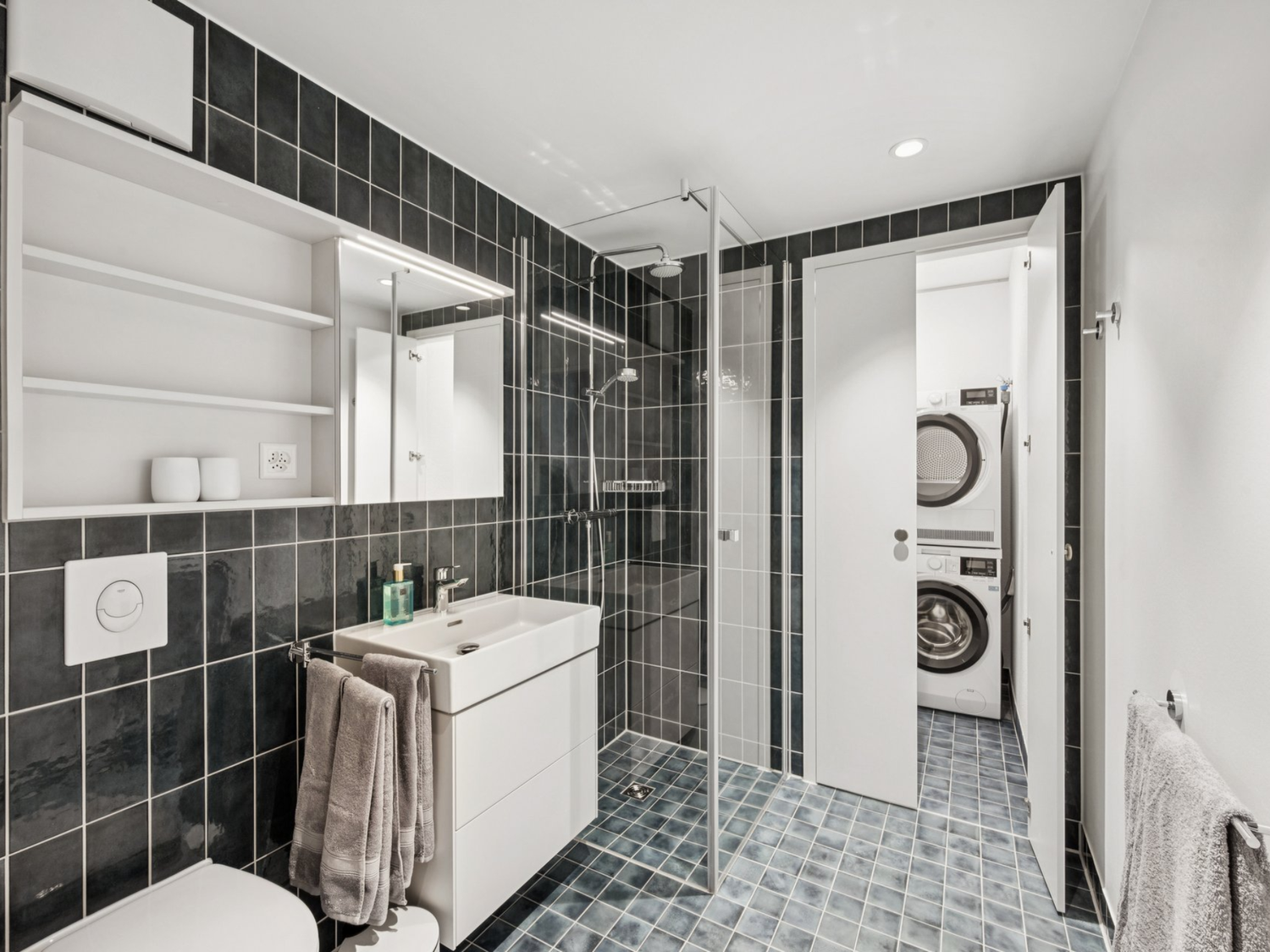 2 ½ rooms furnished flat, Foto 8 von 10