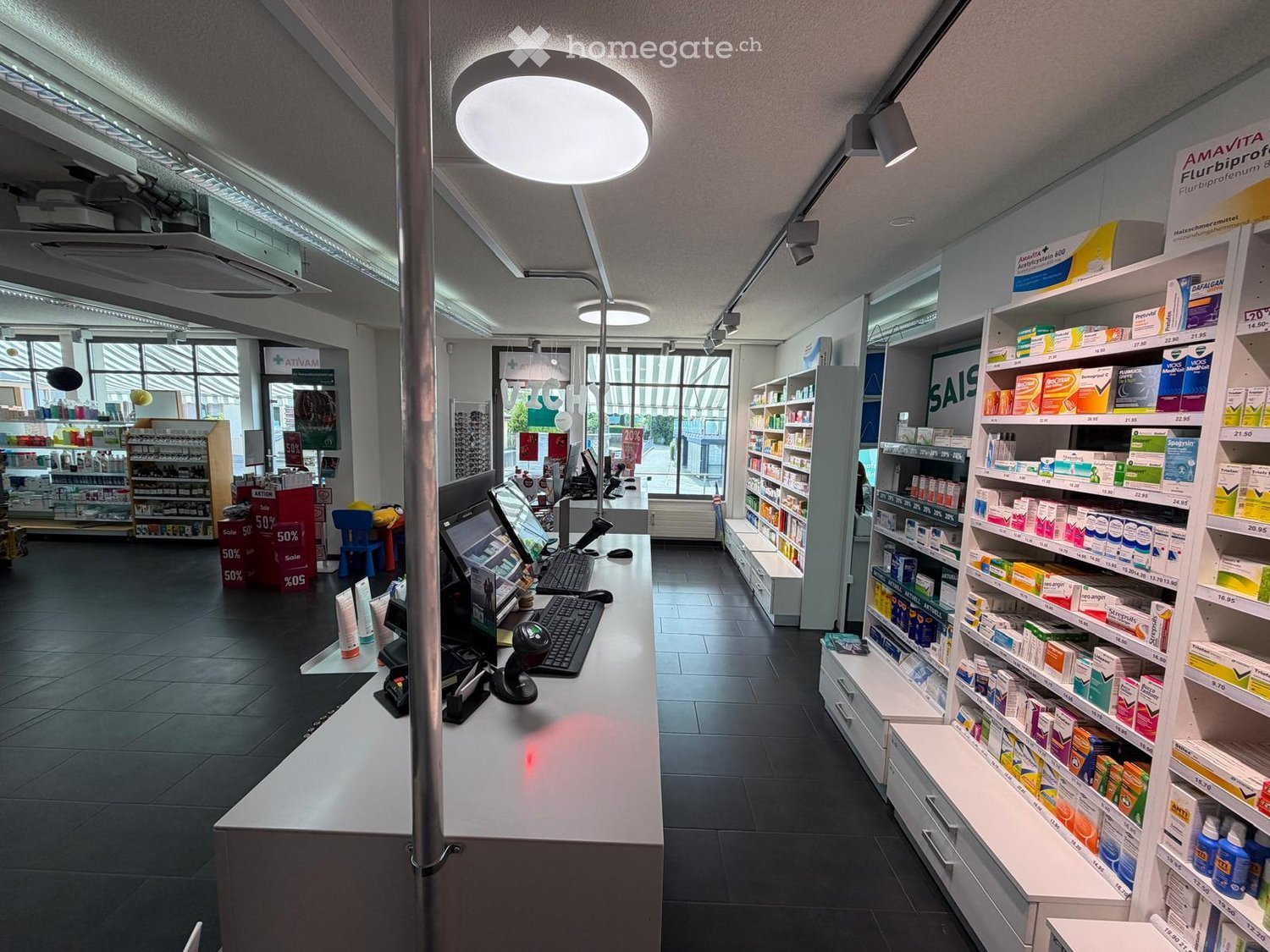 91m² shop