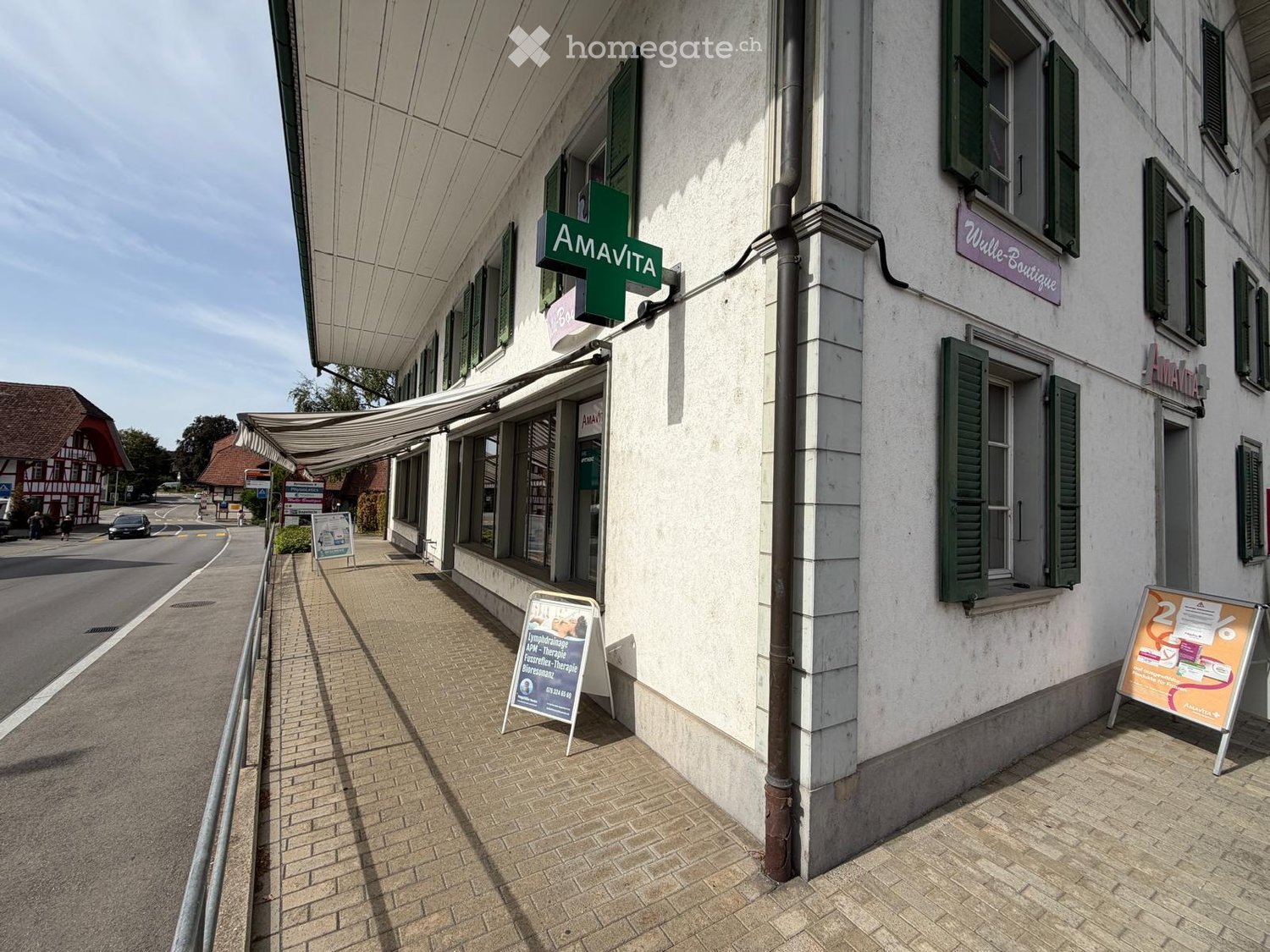91m² shop