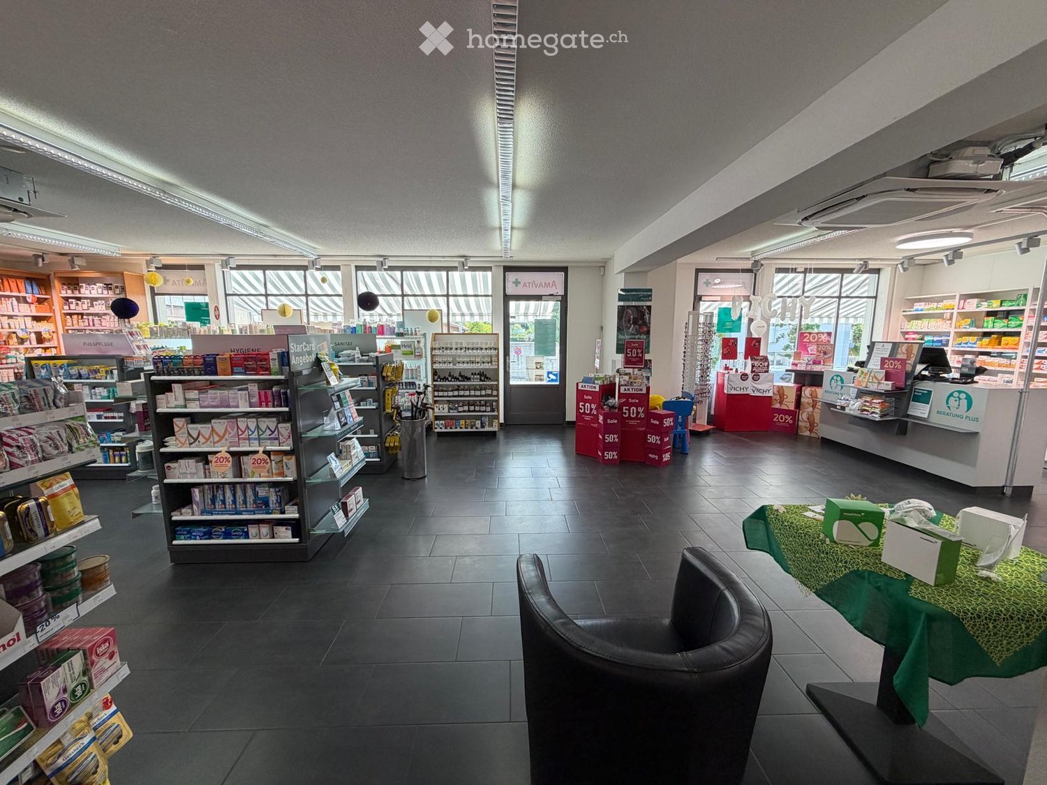91m² shop