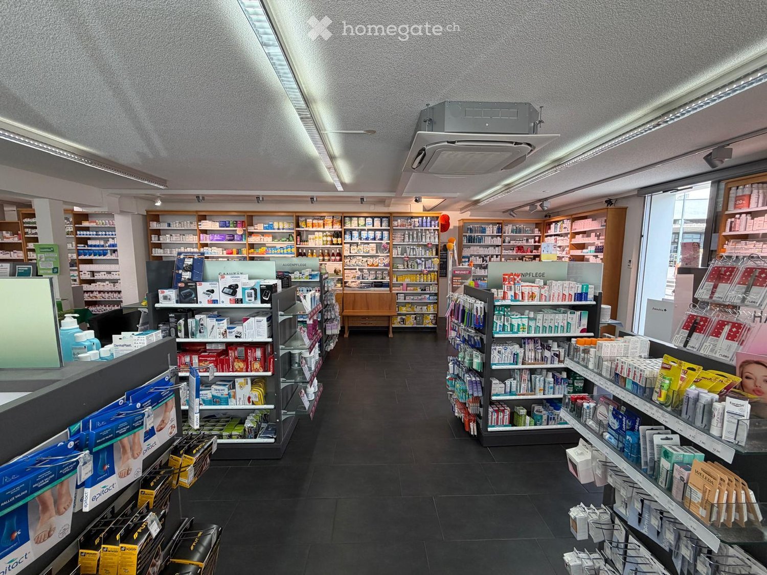91m² shop