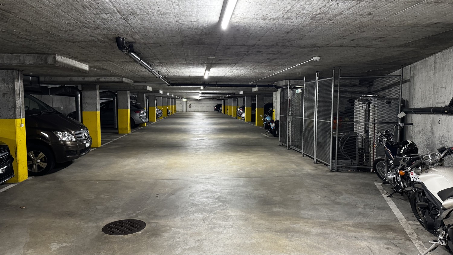 Underground slot, Foto 1 von 2
