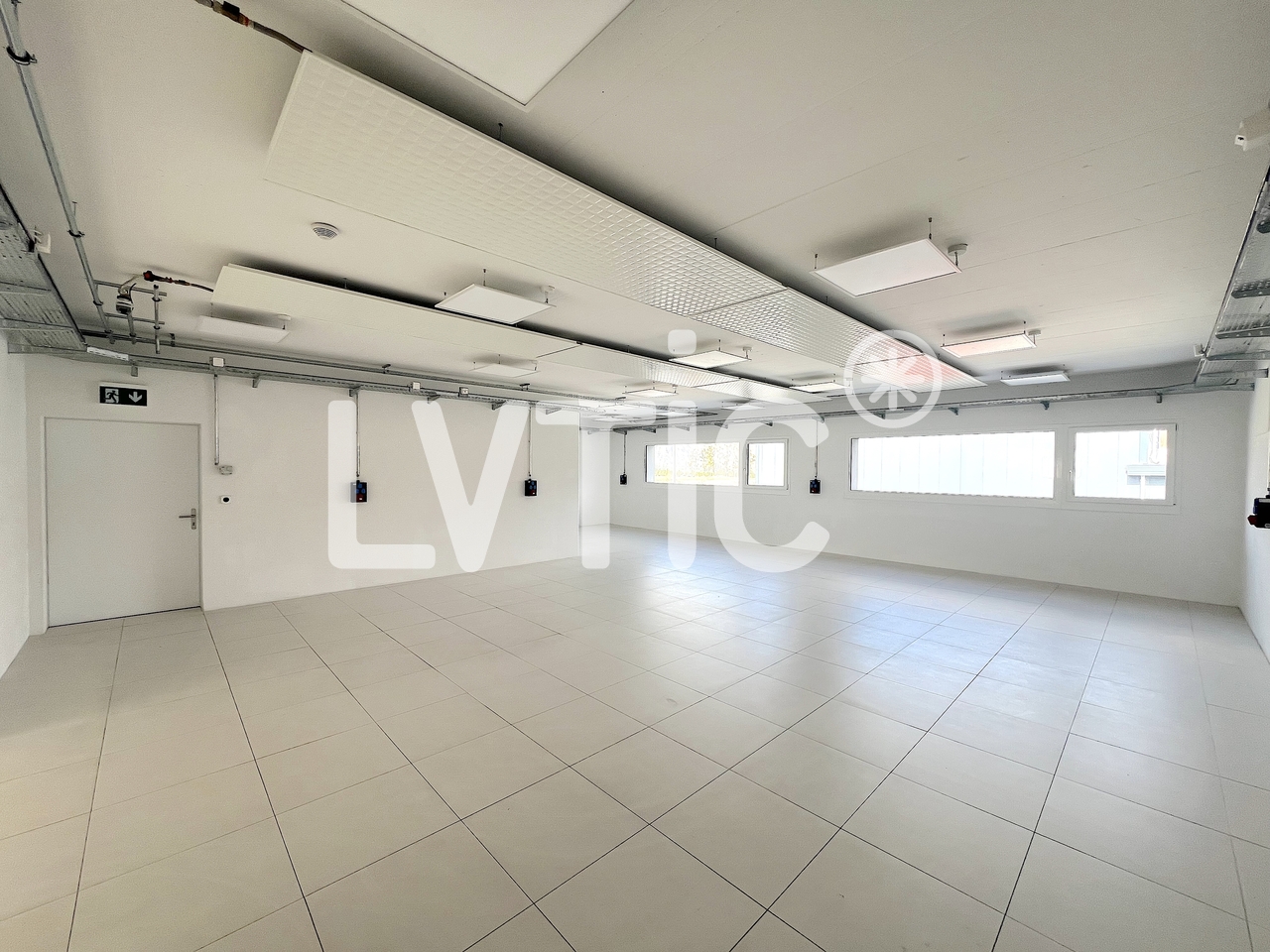 1182m² Industrieobjekt, Foto 6 von 10