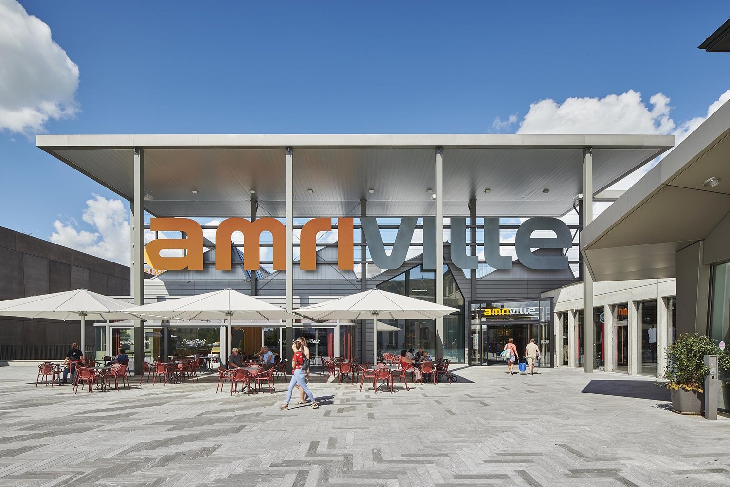 399m² commercial, photo 1 of 10
