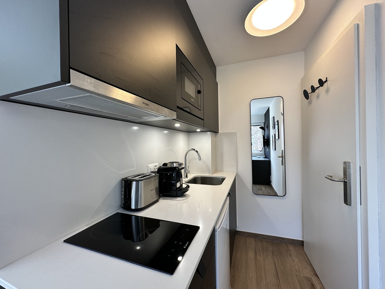 1 room furnished flat