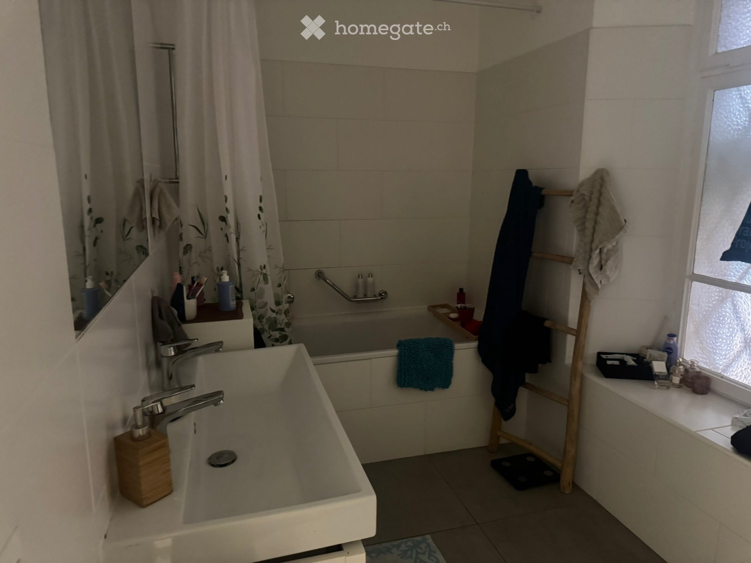 5 rooms apartment