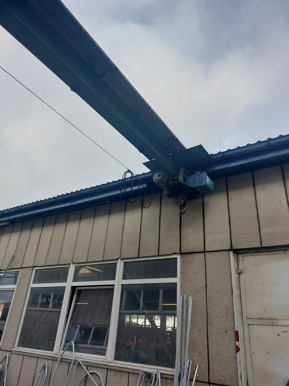 2671m² workshop