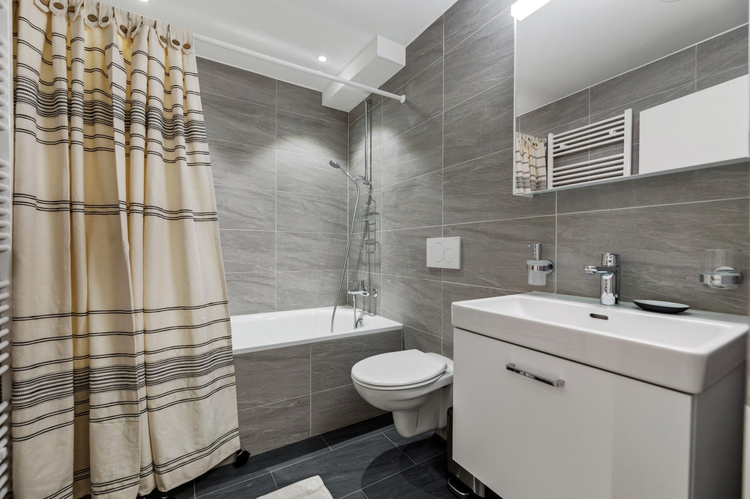 3 ½ pièces appartement meublé