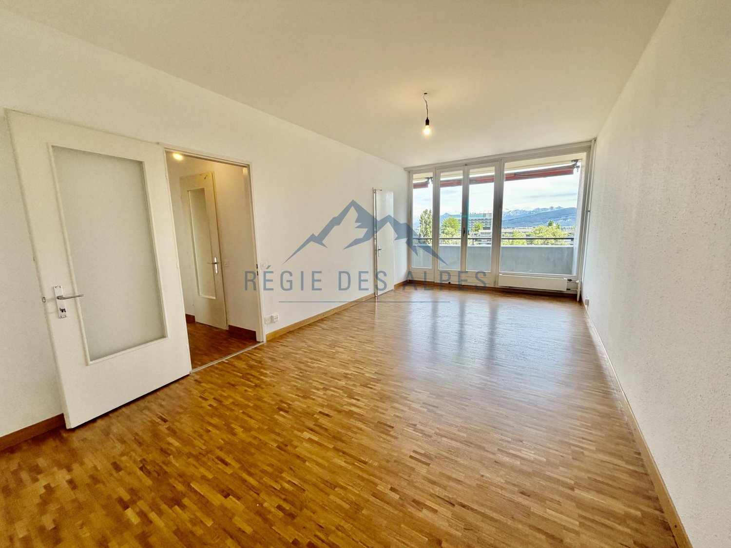 3-Zimmer-Wohnung, Foto 2 von 8