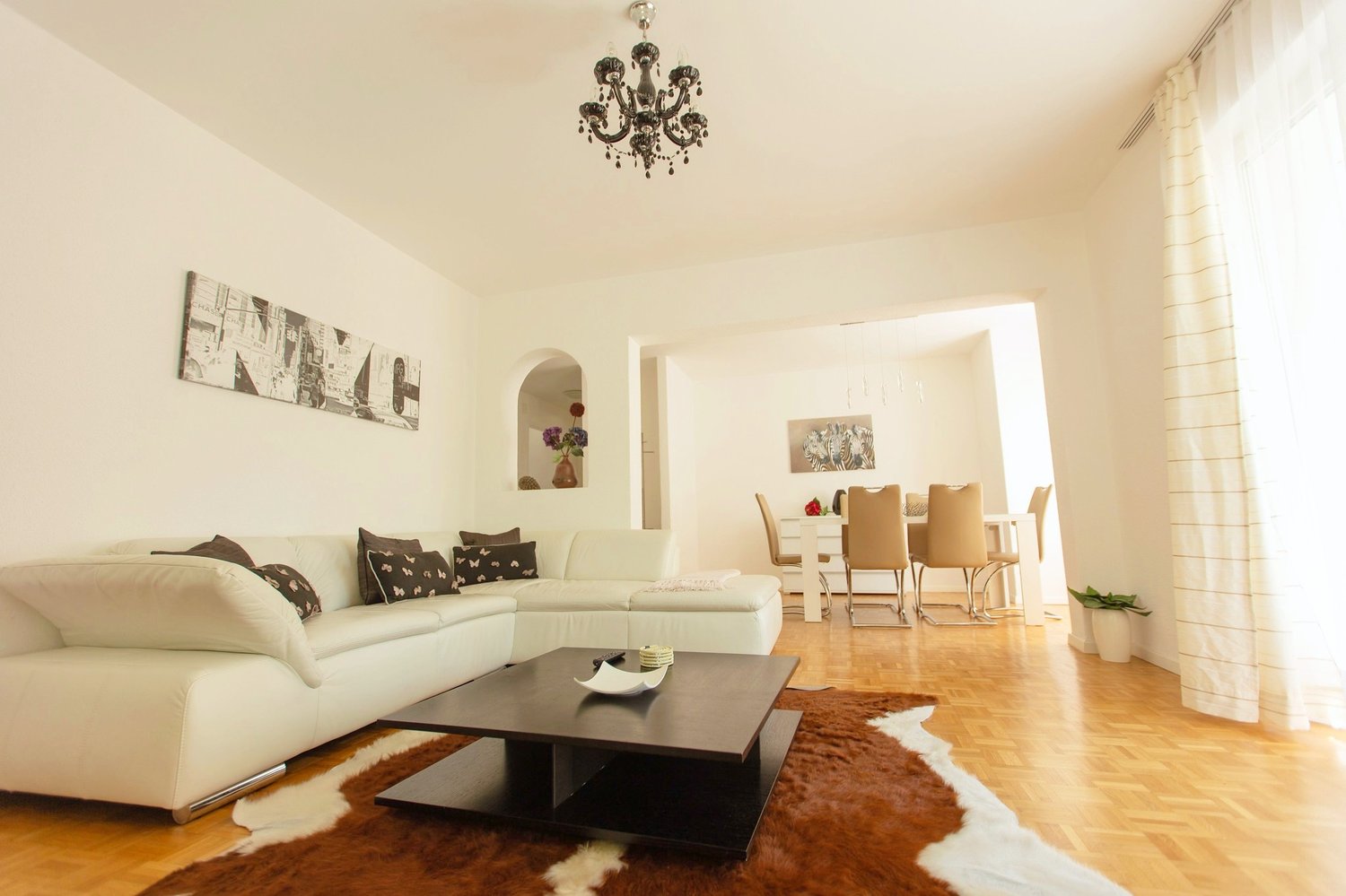 3 ½ Zimmer möblierte Wohnung, Foto 2 von 10