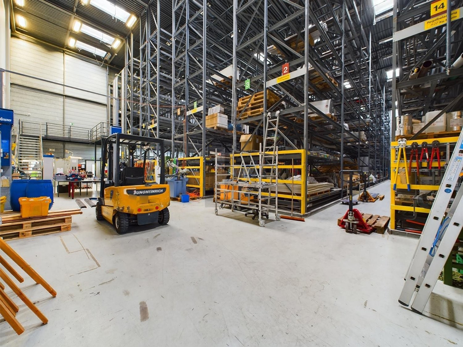 950m² industrial object