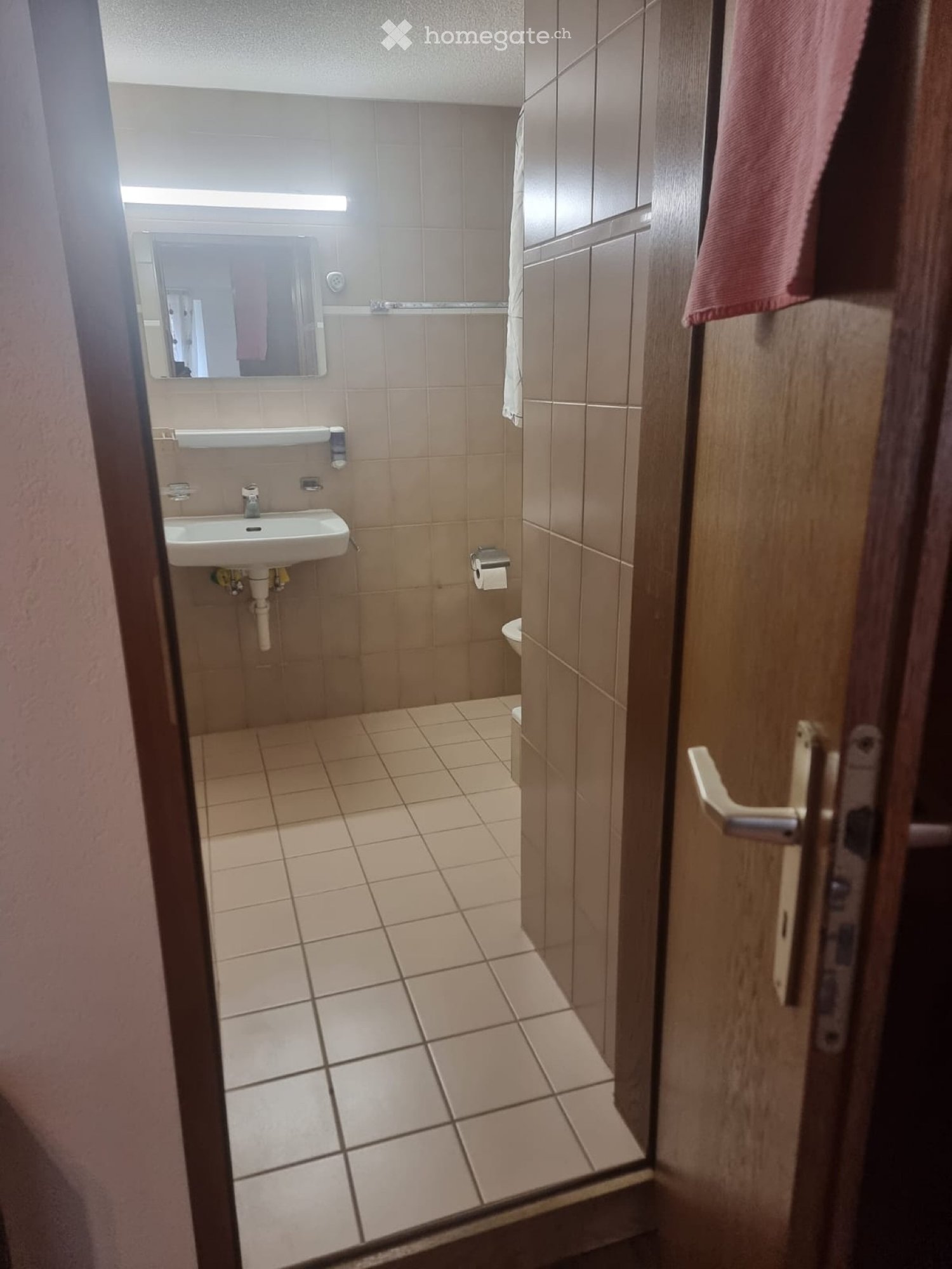 1 room apartment, Foto 3 von 3