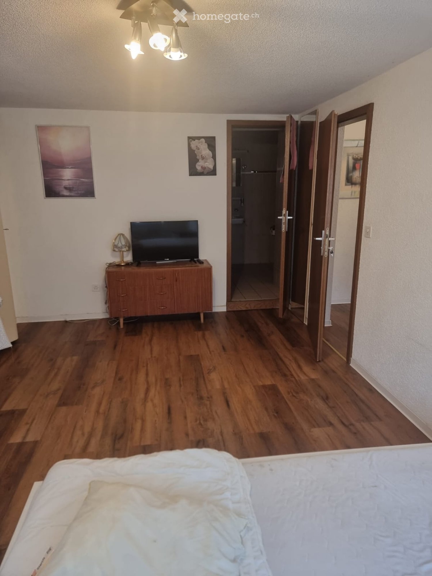 1 room apartment, Foto 1 von 3