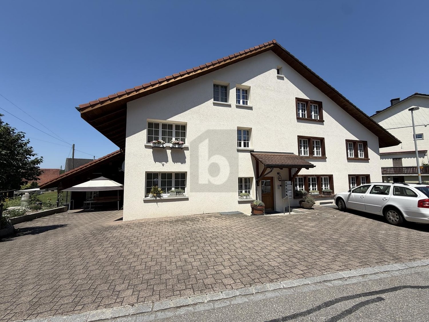 7 rooms duplex, Foto 1 von 4