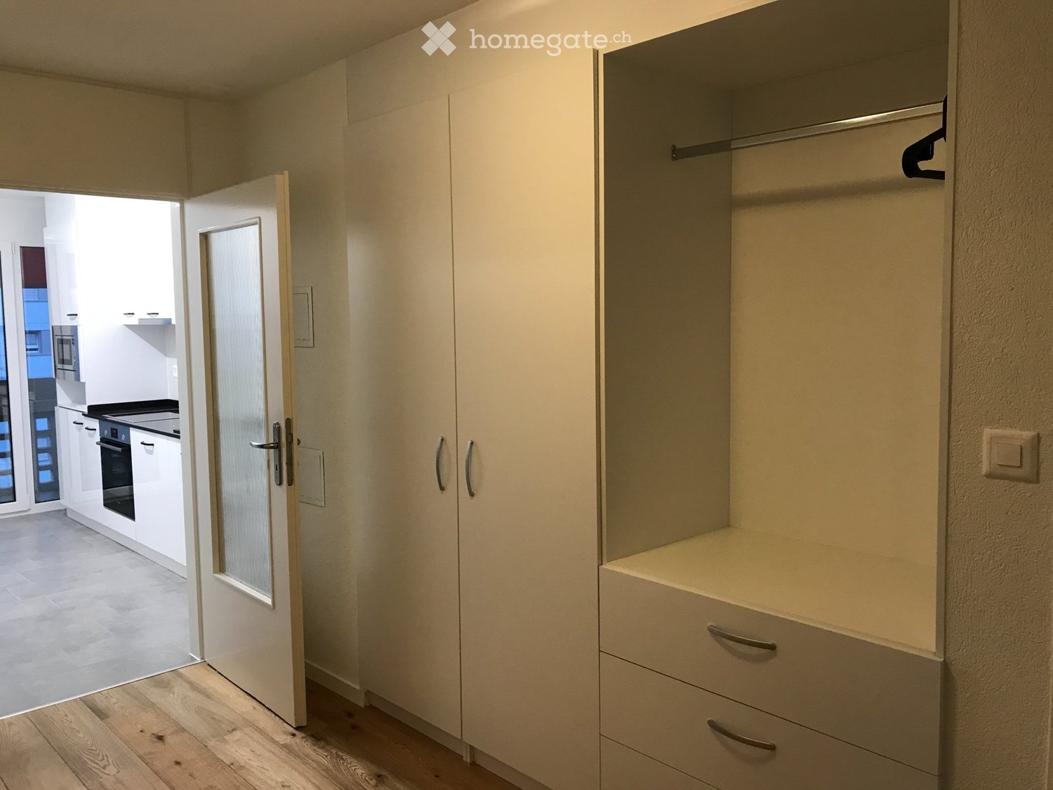 1 room single room, Foto 1 von 5