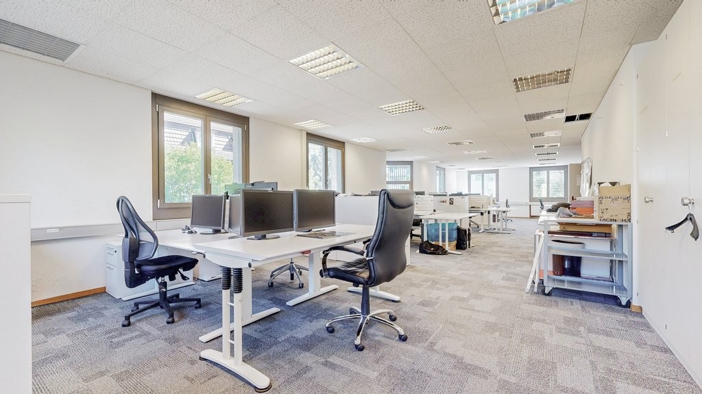 330m² office, Foto 1 von 10