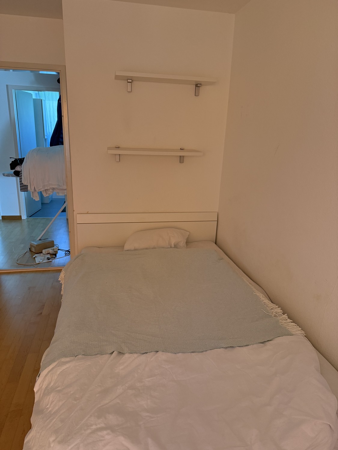 Room in a shared flat, Foto 1 von 5