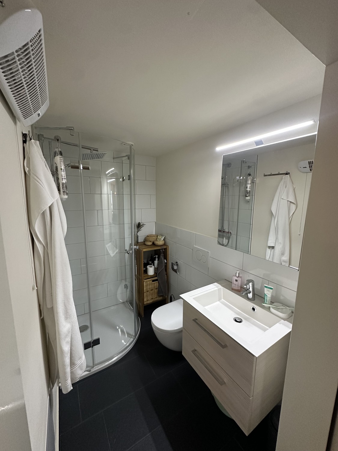 Chambre dans un appartement partagé