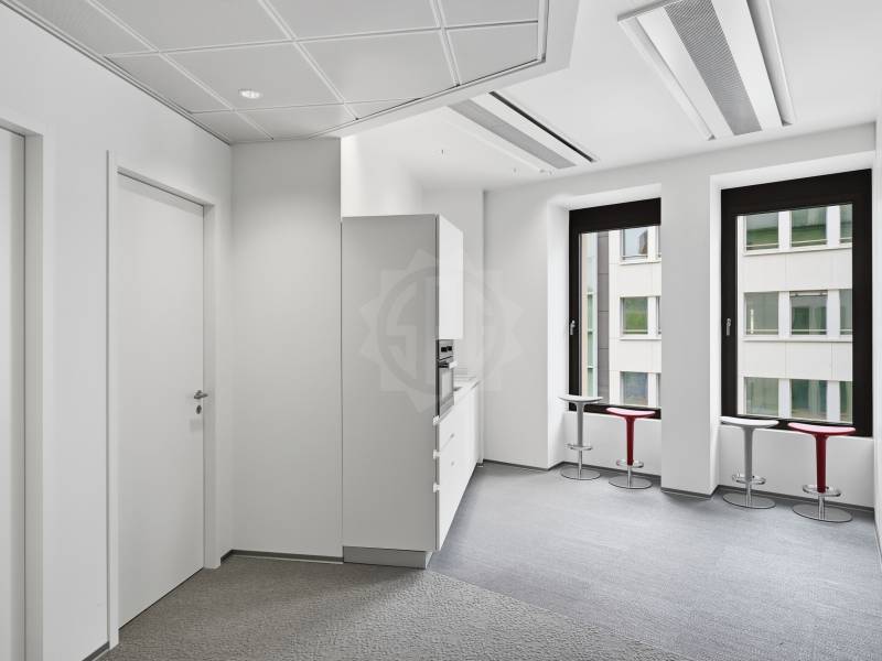 960m² Büro, Foto 4 von 10