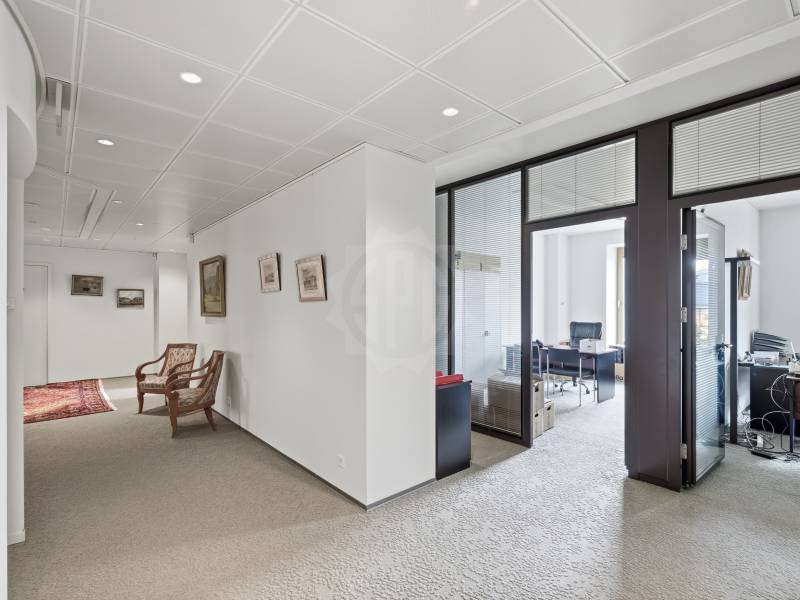 960m² Büro, Foto 8 von 10