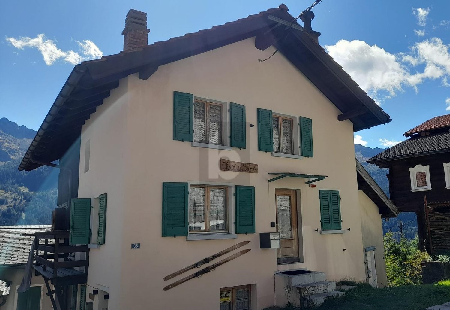 8 rooms chalet