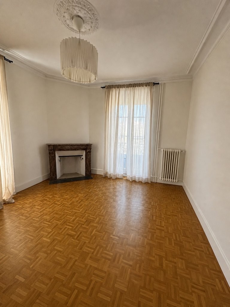 3 rooms apartment (2)